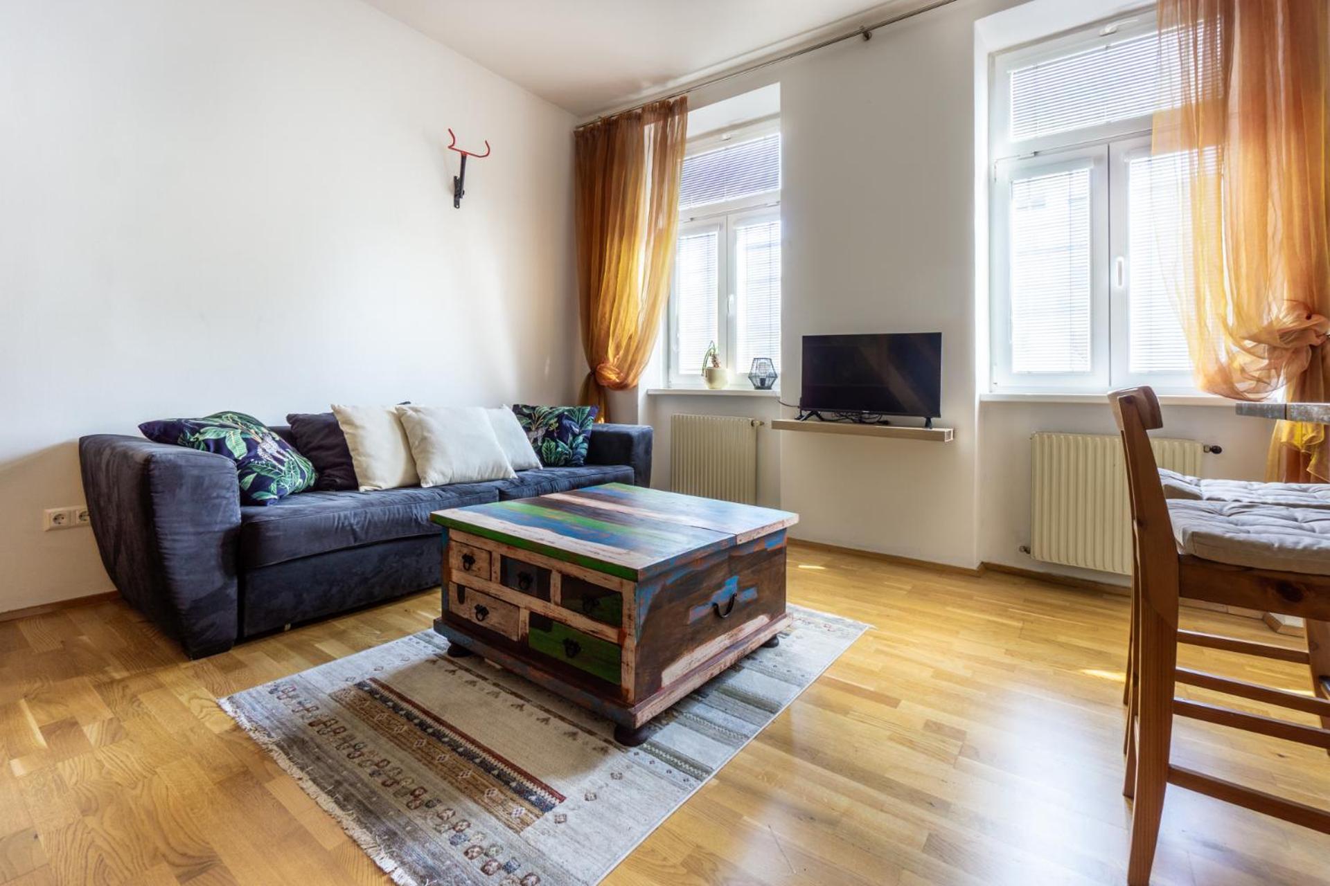 Next To Stadthalle & Westbahnhof Vienna Luaran gambar